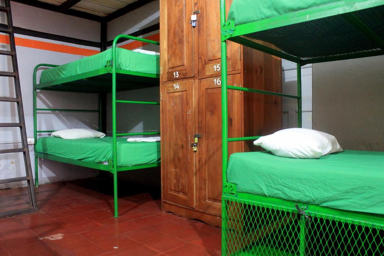 Bigfoot Hostel León Dış mekan fotoğraf